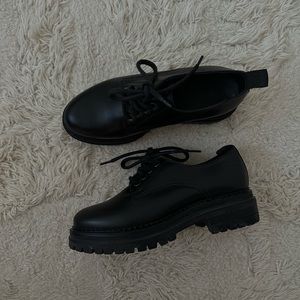 M Gemi black oxfords